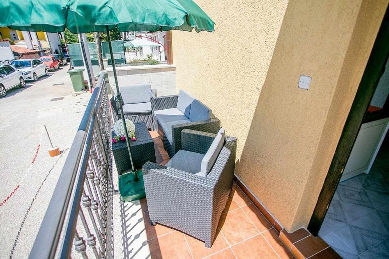 Apartments Materada ポレッチ エクステリア 写真