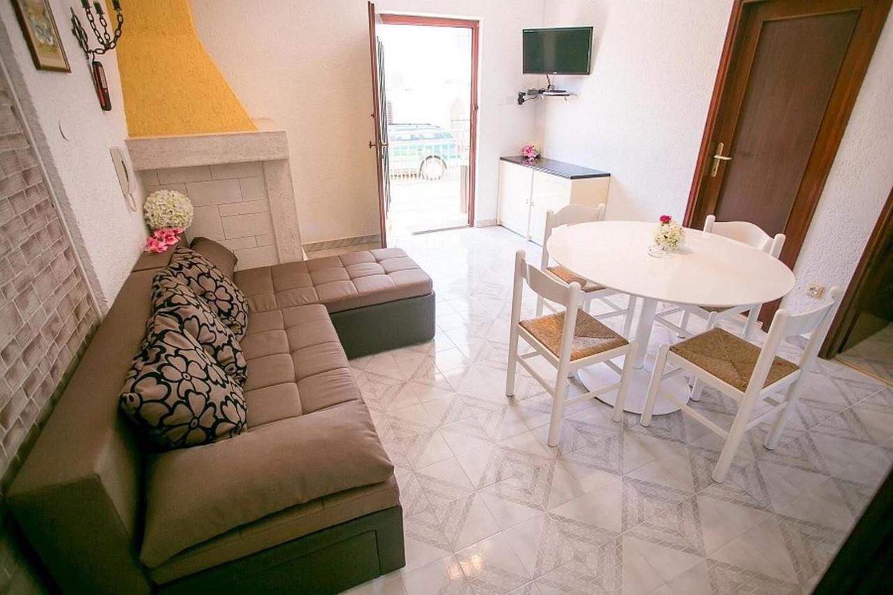 Apartments Materada ポレッチ エクステリア 写真