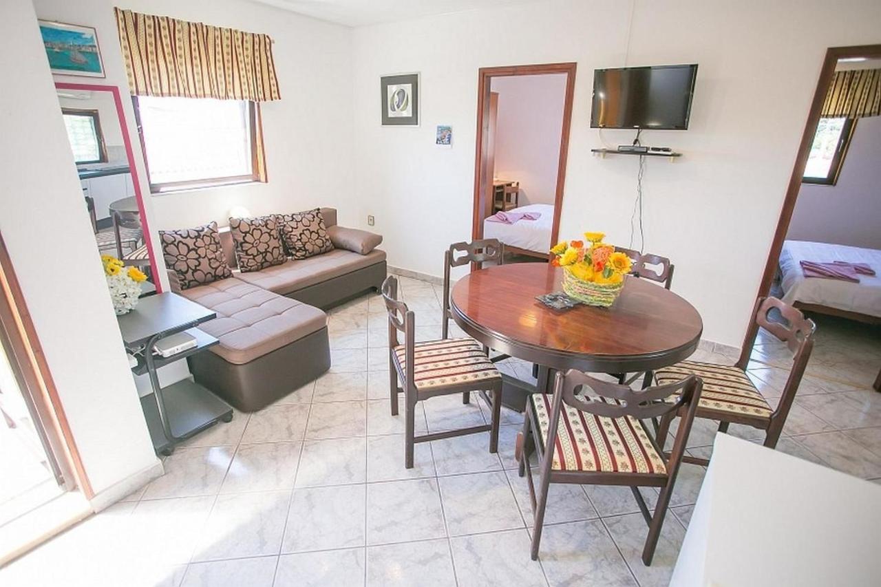 Apartments Materada ポレッチ エクステリア 写真